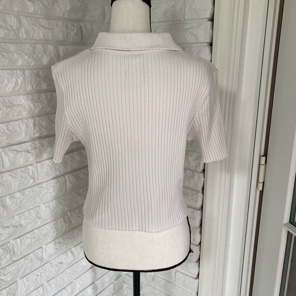 For Days Ribbed Button-up Crop Top - Picture 3 of 4